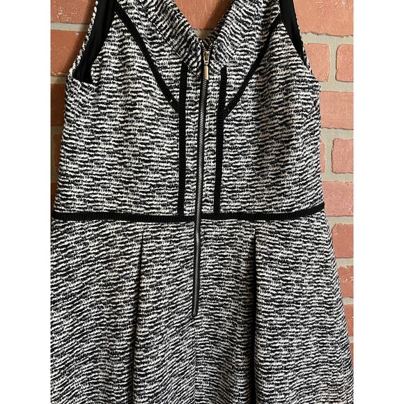 Mossimo | Black/White Sleeveless V-Neck Midi Dress - Picture 8 of 8